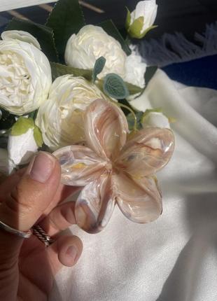 Краб крабик заколка в виде цветочки
