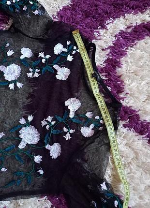 Футболка сетка с вышивкой с вышитыми цветами4 фото