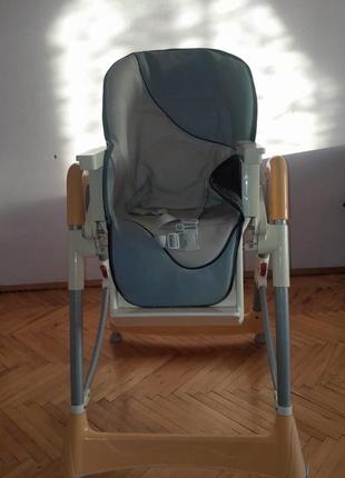 Годувальне крісло