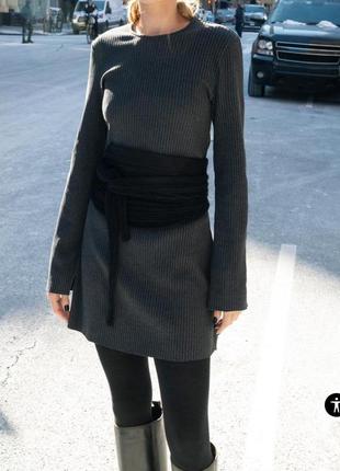 Коротка сукня в рубчик zara