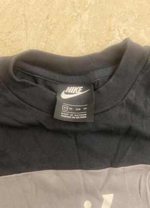 Укороченная футболка nike (оригинал)3 фото