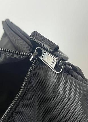 Не реально крутая большая спортивная дорожная сумка от stone island