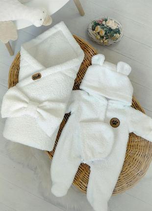 Демисезонный красивый комплект: конверт, комбинезон, шапочка