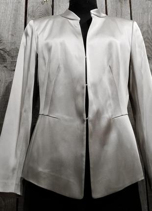 Атласный жакет.