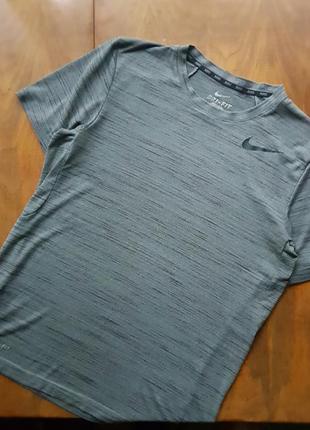 Футболка ( nike) размер м