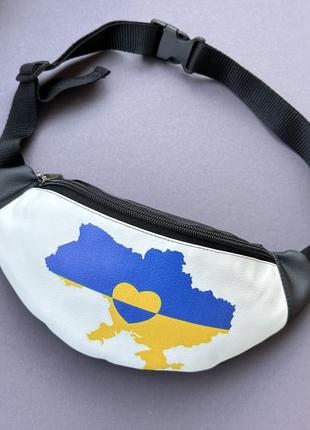Сумочка бананка детская для девочки с сердечком