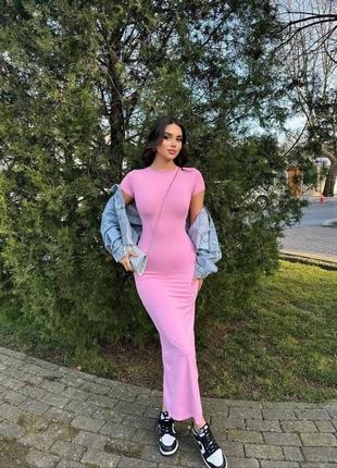 Женское летние легкое длинное однотонное приталённое платье с коротким рукавом