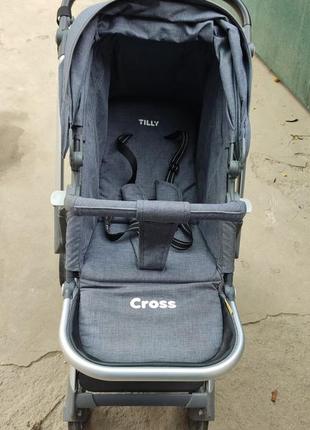 Шикарна прогулочна каляска , стан: як нова , все справне з чохлом, ціна 3000грн, з'ємна люлька , все працює