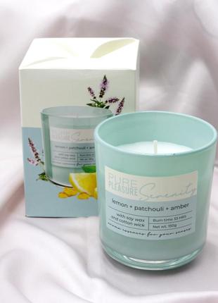 Аромасвічка в стакані serenity соєва 33 год горіння (лимон, пачулі, ,ehinby) bartek candles