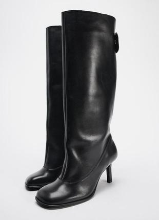 Шкіряні чоботи zara