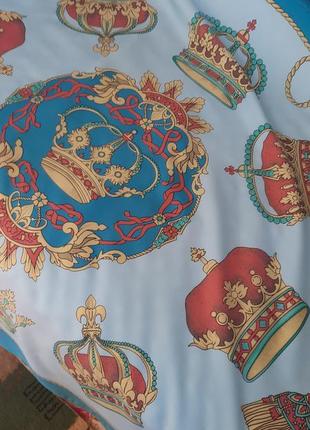 Платок с коронами