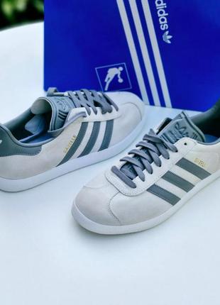 Оригінальні кросівки adidas gazelle beige