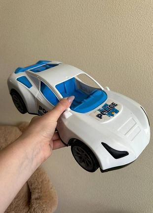 Машинка поліція