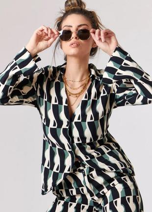 Оригинальная блуза в геометрический принт zara mango massimo dutti