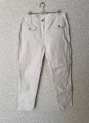 Женские белые джинсы