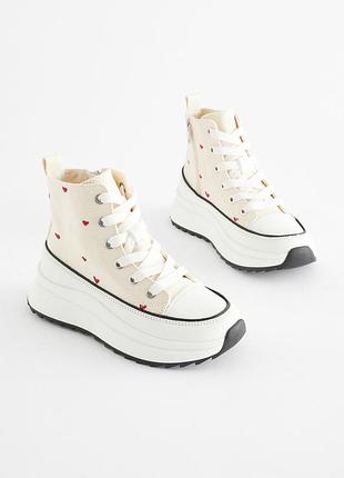 Високі кеди next