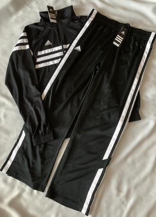 Спортивний костюм adidas оригінал 100% м/л
