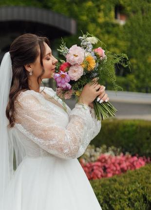 Неймовірна весільна сукня від katy corso