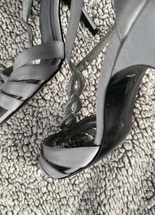 Босоніжки на каблуку туфлі сандалі бальні туфлі8 фото