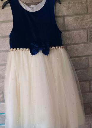 Платье на девочку