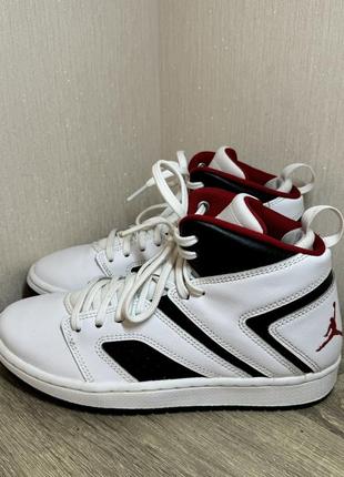 Jordan flight legend white discount
