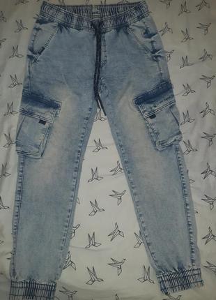 Джинсы джогеры 28р.