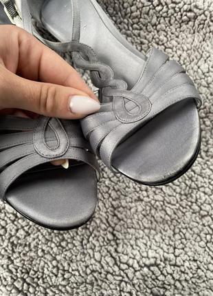 Босоніжки на каблуку туфлі сандалі бальні туфлі6 фото