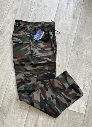 Камуфляжні штани на резинці з кишенями