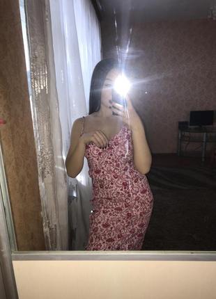 Платье розовое