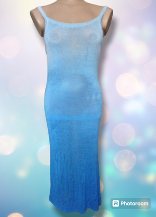 Модне в'язане плаття сукня комбінація туніка  сарафан на бретелях блакитного кольору довжини міді віскоза