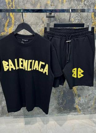 Черный летний комплект мужской с принтами футболка шорты в стиле balenciaga
