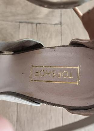 Босоножки на танкетке бежевые нюдовые3 фото