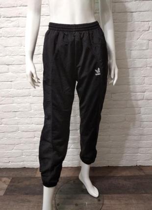 Спортивные штаны adidas