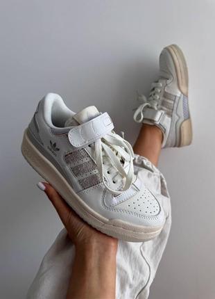 Кроссовки adidas