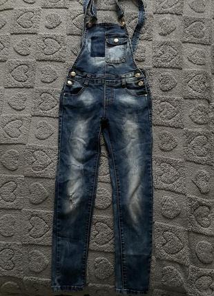 Джинсовый комбинезон на девочку