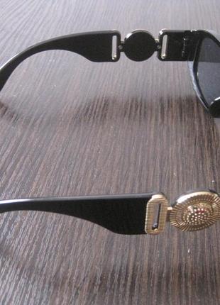 5 елегантні сонцезахисні окуляри7 фото