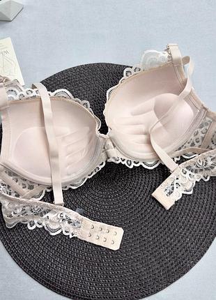 Бюстгальтер з мереживом пуш ап нижня білизна