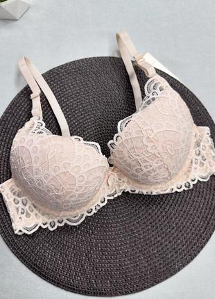 Бюстгальтер з мереживом пуш ап нижня білизна