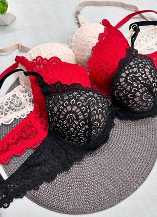 Бюстгальтер з мереживом пуш ап нижня білизна