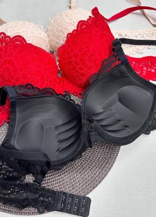 Бюстгальтер з мереживом пуш ап нижня білизна