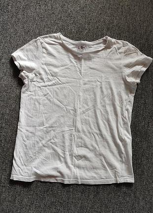 Белая футболка