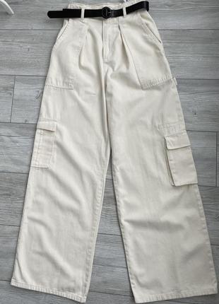 Джогери stradivarius