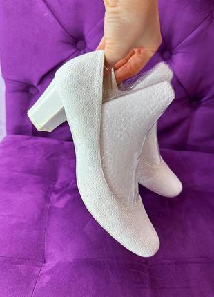 Туфлі білі молочні перламутрові шкіряні красиві 38 39 нарядні 24,5 см - 25 шкіра