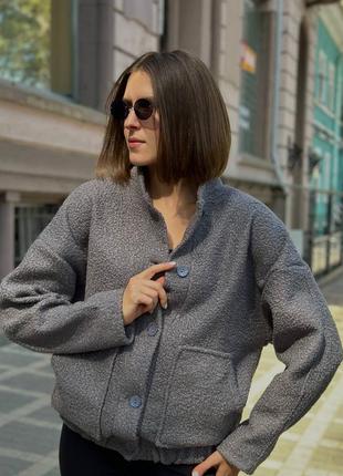 Женский теплый бомбер