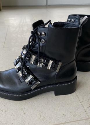 Натуральные кожаные ботинки zara боты сапожки сапоги натуральное кожаное сапоги ботинки2 фото