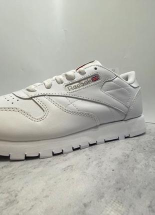 Жіночі шкіряні кросівки reebok classic leather розмір 365 фото