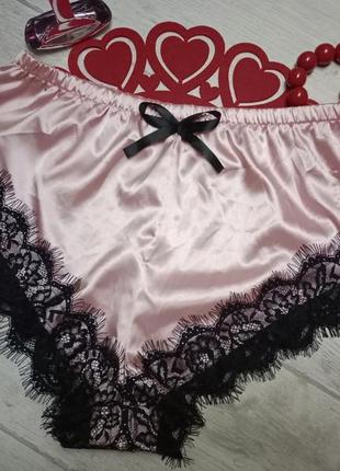 Шортики атласні