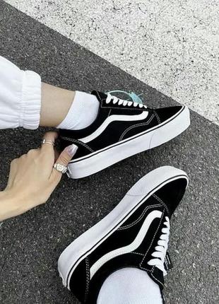 Трендові жіночі кросівки vans - кеди old skool