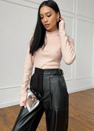 Теплий базовий гольф, водолазка бежева в рубчик