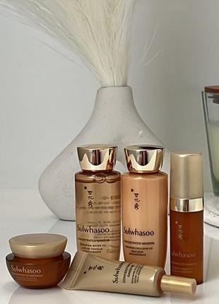Антивозрастной набор с женьшенем sulwhasoo concentrated ginseng renewing water + emulsion +eye cream+serum+cream